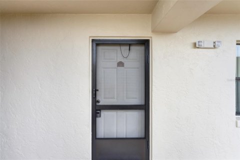 Condo in Ormond Beach, Florida, 2 bedrooms  № 1003308 - photo 11