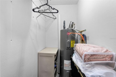 Condo in Ormond Beach, Florida, 2 bedrooms  № 1003308 - photo 15