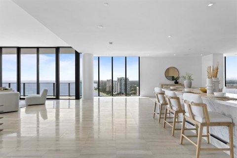 Condominio en venta en Tampa, Florida, 4 dormitorios, 517.47 m2 № 1362880 - foto 19