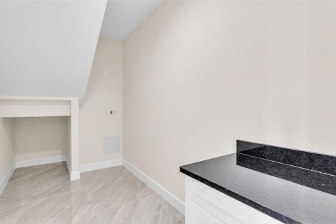 Купить виллу или дом в Лейкленд, Флорида 15 комнат, 300.91м2, № 1801579 - фото 10