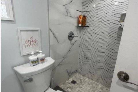Condominio en venta en North Miami, Florida, 2 dormitorios, 83.98 m2 № 2241548 - foto 10