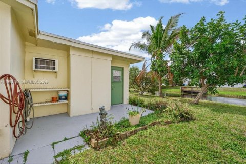 Casa en venta en Margate, Florida, 2 dormitorios, 110.65 m2 № 2062853 - foto 18