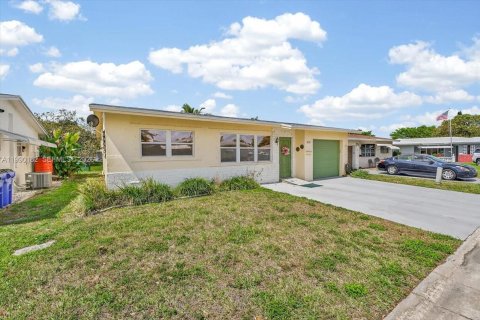 Casa en venta en Margate, Florida, 2 dormitorios, 110.65 m2 № 2062853 - foto 2