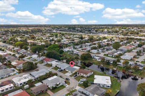 Casa en venta en Margate, Florida, 2 dormitorios, 110.65 m2 № 2062853 - foto 26