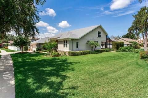 Casa en venta en Brandon, Florida, 5 dormitorios, 324.69 m2 № 1797898 - foto 3