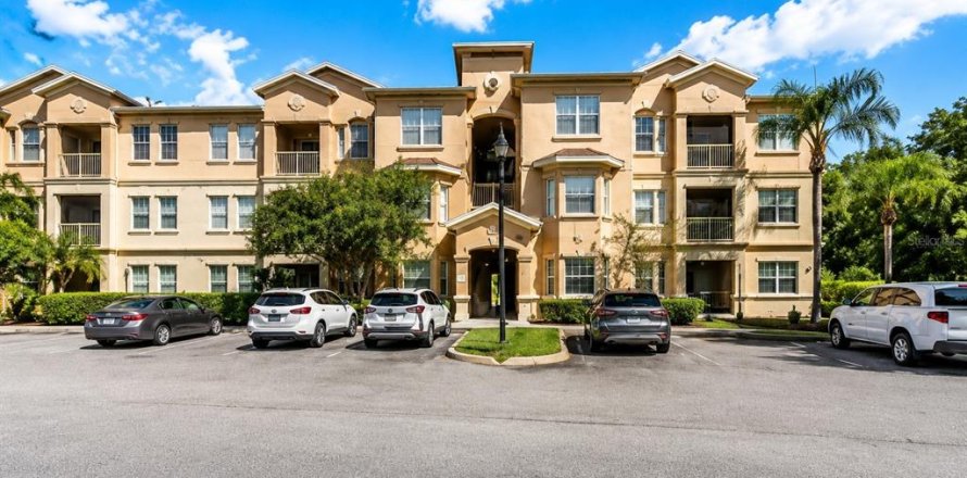 Condo in Davenport, Florida, 2 bedrooms  № 2220654