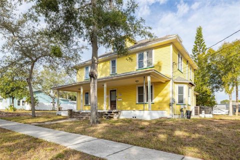 House in Tarpon Springs, Florida 4 bedrooms, 319.68 sq.m. № 1540178 - photo 4