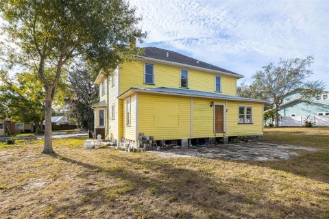 House in Tarpon Springs, Florida 4 bedrooms, 319.68 sq.m. № 1540178 - photo 29