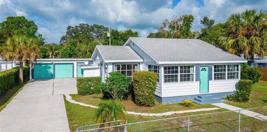Casa en Clearwater, Florida 2 dormitorios, 104.42 m2 № 2223502
