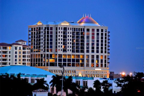 Condominio en venta en Sarasota, Florida, 2 dormitorios, 148.18 m2 № 1856595 - foto 3