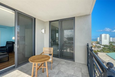 Condominio en venta en Sarasota, Florida, 2 dormitorios, 148.18 m2 № 1856595 - foto 23