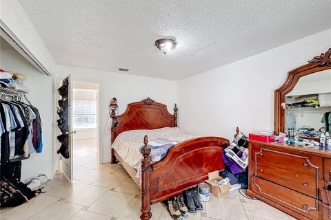 Villa ou maison à vendre à Poinciana, Floride: 4 chambres, 172.43 m2 № 1529178 - photo 21