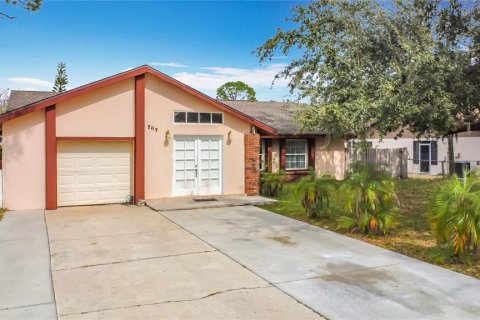 Villa ou maison à vendre à Poinciana, Floride: 4 chambres, 172.43 m2 № 1529178 - photo 1