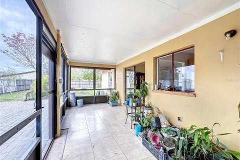 Villa ou maison à vendre à Poinciana, Floride: 4 chambres, 172.43 m2 № 1529178 - photo 26