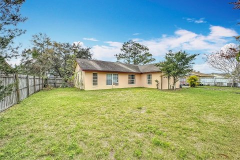 Villa ou maison à vendre à Poinciana, Floride: 4 chambres, 172.43 m2 № 1529178 - photo 15
