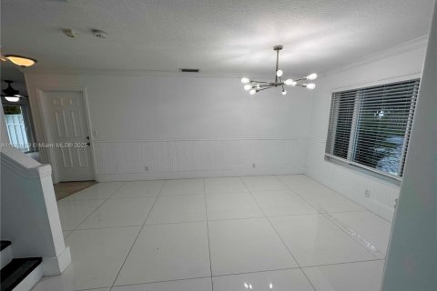 Villa ou maison à louer à Cooper City, Floride: 3 chambres, 168.62 m2 № 1921287 - photo 7