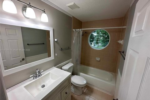 Villa ou maison à louer à Cooper City, Floride: 3 chambres, 168.62 m2 № 1921287 - photo 24