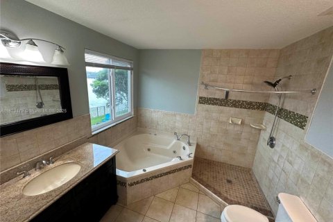 Villa ou maison à louer à Cooper City, Floride: 3 chambres, 168.62 m2 № 1921287 - photo 17