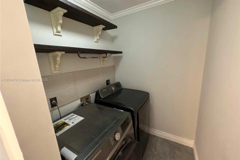 Villa ou maison à louer à Cooper City, Floride: 3 chambres, 168.62 m2 № 1921287 - photo 12