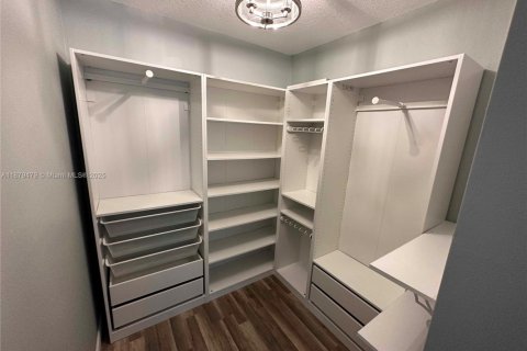 Villa ou maison à louer à Cooper City, Floride: 3 chambres, 168.62 m2 № 1921287 - photo 18