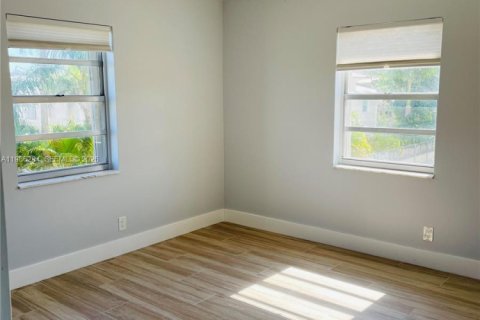 Copropriété à louer à Fort Lauderdale, Floride: 2 chambres, 78.97 m2 № 2051438 - photo 6