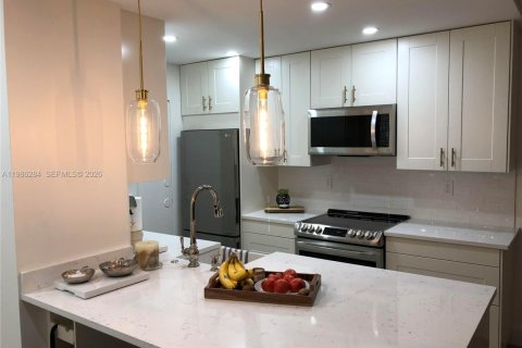 Copropriété à louer à Fort Lauderdale, Floride: 2 chambres, 78.97 m2 № 2051438 - photo 16