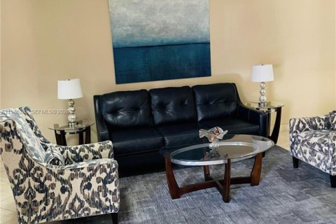 Copropriété à louer à Fort Lauderdale, Floride: 2 chambres, 78.97 m2 № 2051438 - photo 20