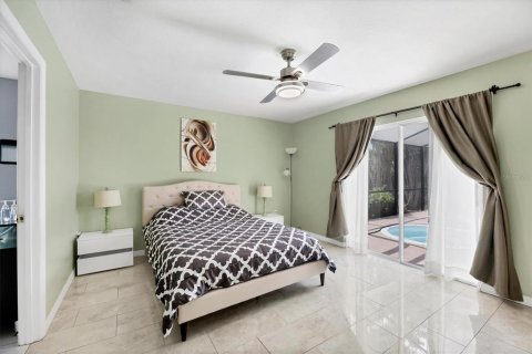 House in Sarasota, Florida 3 bedrooms, 116.41 sq.m. № 1786305 - photo 25