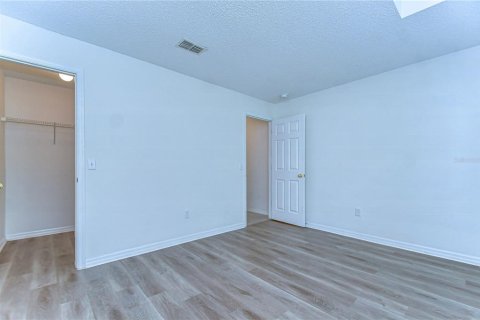 Casa en alquiler en Tampa, Florida, 3 dormitorios, 174.1 m2 № 2199949 - foto 6
