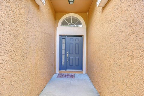 Casa en alquiler en Tampa, Florida, 3 dormitorios, 174.1 m2 № 2199949 - foto 2