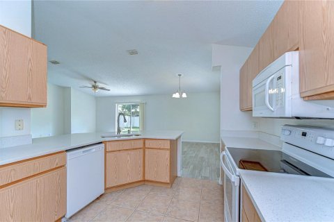 Casa en alquiler en Tampa, Florida, 3 dormitorios, 174.1 m2 № 2199949 - foto 12