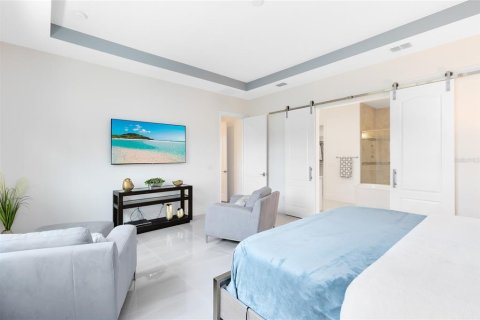 Casa en venta en Orlando, Florida, 4 dormitorios, 294.5 m2 № 1886171 - foto 24