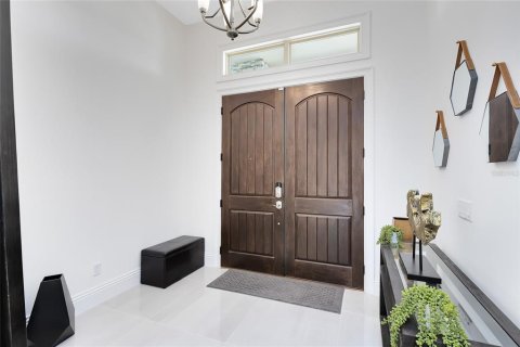 Casa en venta en Orlando, Florida, 4 dormitorios, 294.5 m2 № 1886171 - foto 5