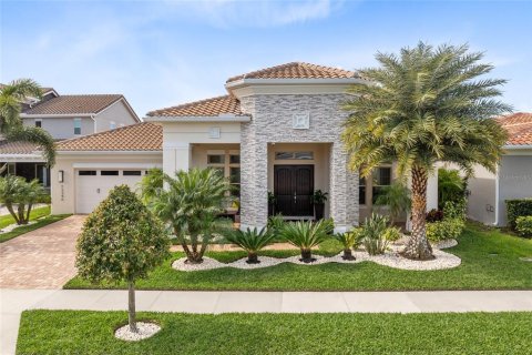 Casa en venta en Orlando, Florida, 4 dormitorios, 294.5 m2 № 1886171 - foto 2