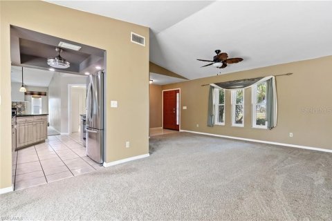 Casa en venta en Cape Coral, Florida, 3 dormitorios, 189.61 m2 № 1719726 - foto 9