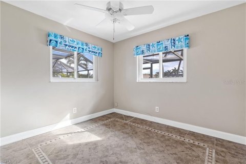 Casa en venta en Cape Coral, Florida, 3 dormitorios, 189.61 m2 № 1719726 - foto 29