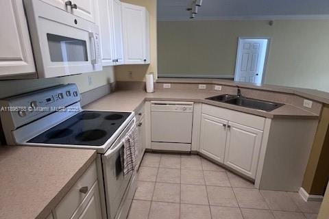 Снять в аренду кондоминиум в Мирамар, Флорида 2 спальни, 103.86м2, № 1948524 - фото 10