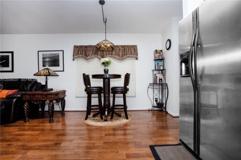 Casa en venta en Riverview, Florida, 4 dormitorios № 2170689 - foto 13