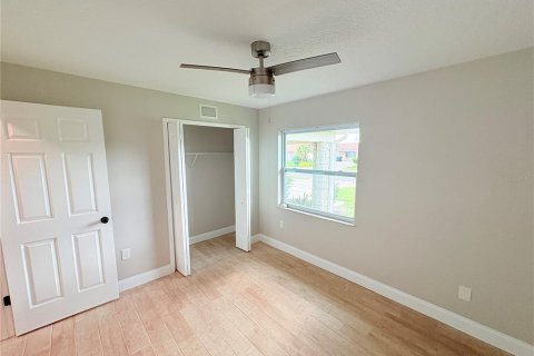Casa en venta en Orlando, Florida, 3 dormitorios, 138.89 m2 № 1858417 - foto 5