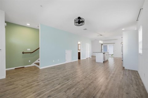 Immobilier commercial à vendre à Clearwater, Floride: 7 chambres, 309.74 m2 № 2393633 - photo 6