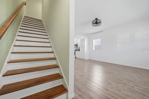 Immobilier commercial à vendre à Clearwater, Floride: 7 chambres, 309.74 m2 № 2393633 - photo 3