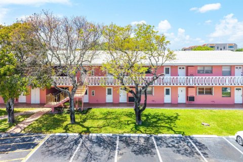 Condominio en venta en Boca Raton, Florida, 2 dormitorios, 77.2 m2 № 2147024 - foto 3