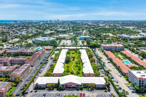 Condominio en Boca Raton, Florida, 2 dormitorios  № 2147024