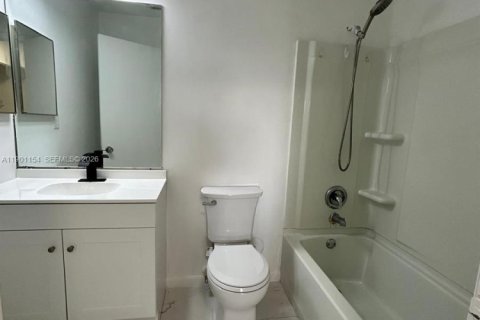 Copropriété à louer à Miramar, Floride: 3 chambres, 90.39 m2 № 1952310 - photo 13