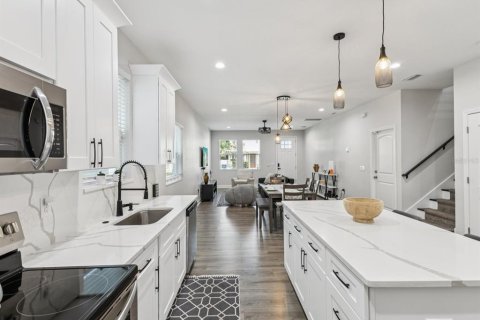 Casa en venta en Tampa, Florida, 3 dormitorios, 154.59 m2 № 1783255 - foto 7