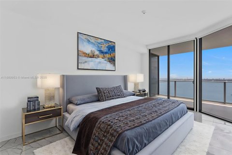 Снять в аренду кондоминиум в Майами, Флорида 3 спальни, 143.26м2, № 1939240 - фото 3