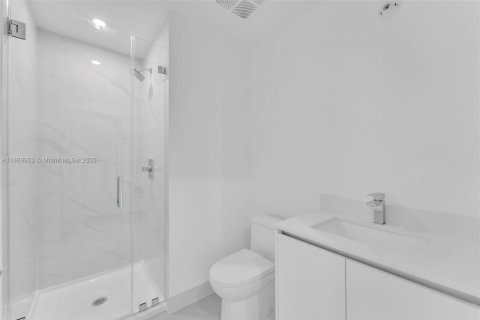 Снять в аренду кондоминиум в Майами, Флорида 3 спальни, 143.26м2, № 1939240 - фото 18