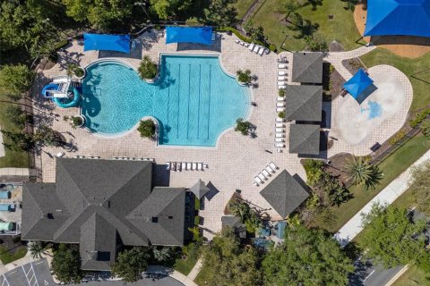 House in Oviedo, Florida 6 bedrooms, 290.51 sq.m. № 1899438 - photo 5