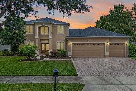 Villa ou maison à vendre à Oviedo, Floride: 6 chambres, 290.51 m2 № 1899438 - photo 1