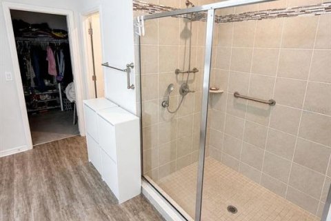 Casa en venta en Haines City, Florida, 5 dormitorios, 291.81 m2 № 2202136 - foto 11